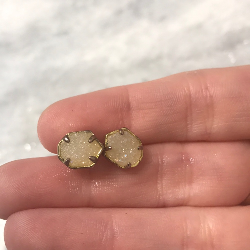 Kendra Scott studs